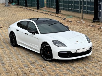 PORSCHE PANAMERA - 6