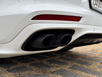 PORSCHE PANAMERA - 10