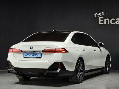 BMW I5 - 4