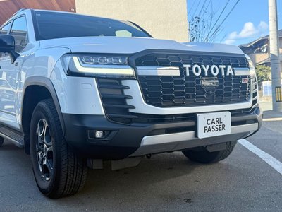 TOYOTA LAND CRUISER 300 - 9