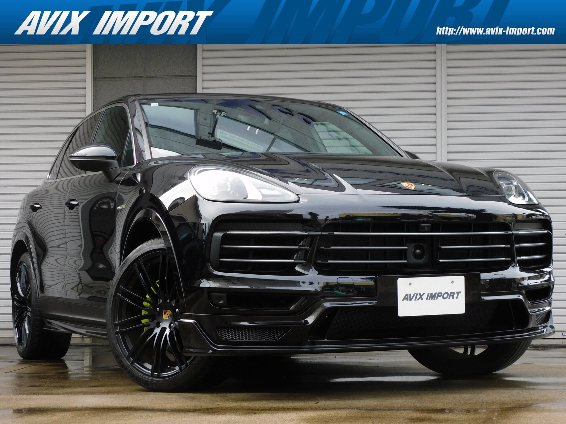 PORSCHE CAYENNE - View 1