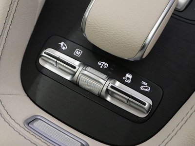 MERCEDES-BENZ GLS - 5