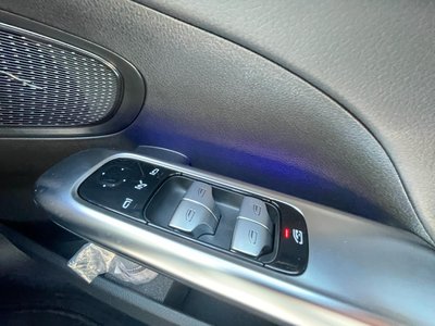 2025 Mercedes-BENZ C-CLASS 缩略图 19