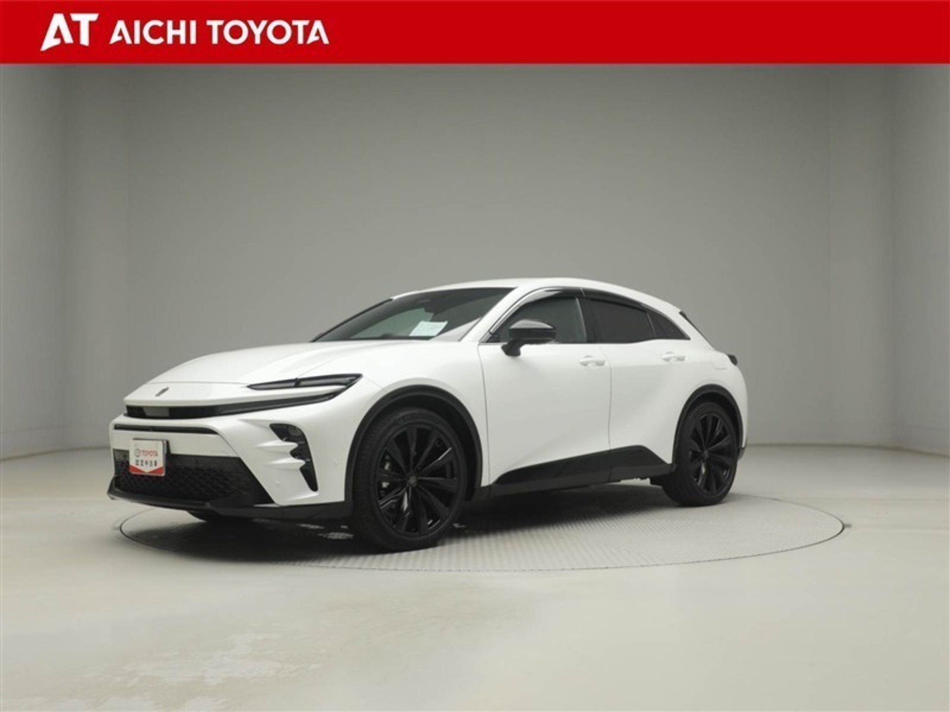 TOYOTA CROWN SPORT - View 1