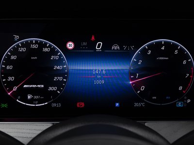 صورة 8 لـ 2025 Mercedes-BENZ GT AMG
