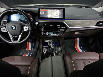 BMW 5 SERIES - 5