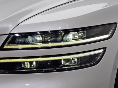 2023 Genesis G80 (RG3) photo 9