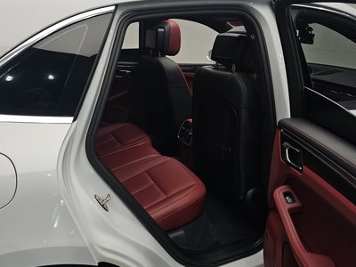 2022 Porsche MACAN — миниатюра 18
