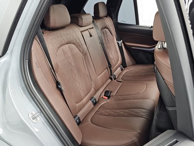 2025 BMW X5 — миниатюра 17