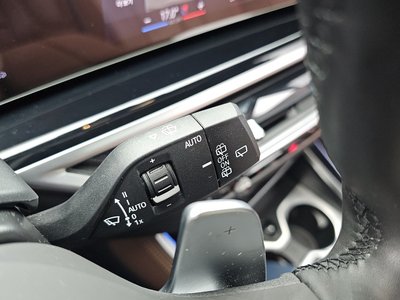 2025 BMW X5 — миниатюра 33