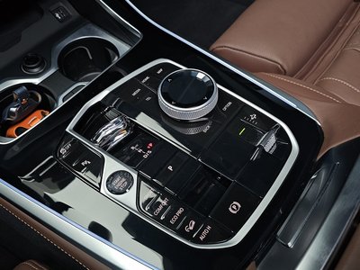 2025 BMW X5 — миниатюра 12