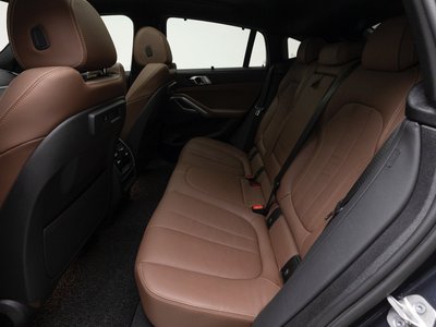 2022 BMW X6 — миниатюра 11
