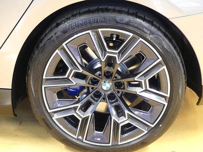 BMW 5 SERIES - 6