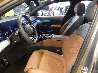 BMW 5 SERIES - 10