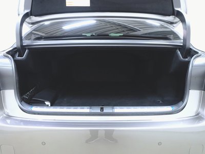 صورة مصغرة 28 لـ 2023 Lexus LS