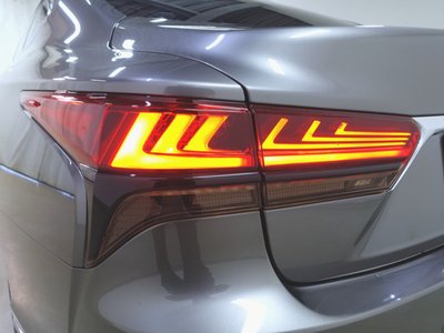 صورة مصغرة 5 لـ 2023 Lexus LS