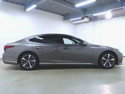 صورة مصغرة 8 لـ 2023 Lexus LS