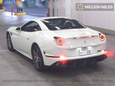 FERRARI CALIFORNIA T - 2