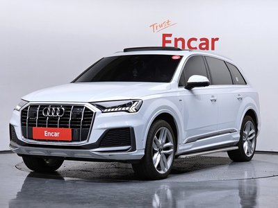 AUDI Q7 - 1