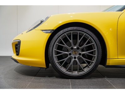 2016 Porsche 911 photo 10