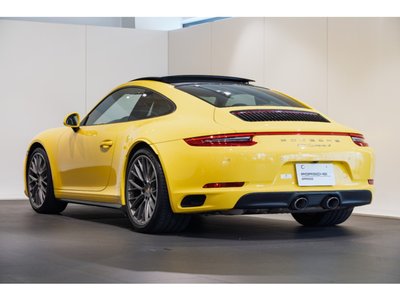 2016 Porsche 911 photo 2