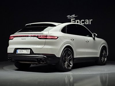 PORSCHE CAYENNE - 4