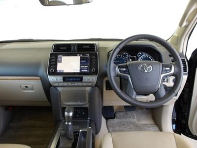 TOYOTA LAND CRUISER PRADO - 6