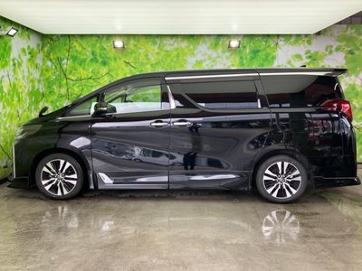 2022 TOYOTA ALPHARD photo 2