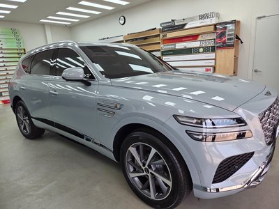 GENESIS GV80 - 1