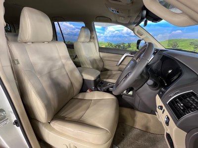 TOYOTA LAND CRUISER - 8
