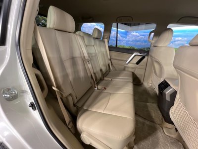 TOYOTA LAND CRUISER - 9