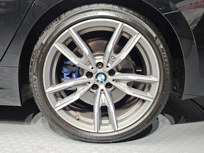 صورة 8 لـ 2021 BMW 3 SERIES