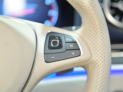 2018 Mercedes-BENZ E-CLASS — миниатюра 24