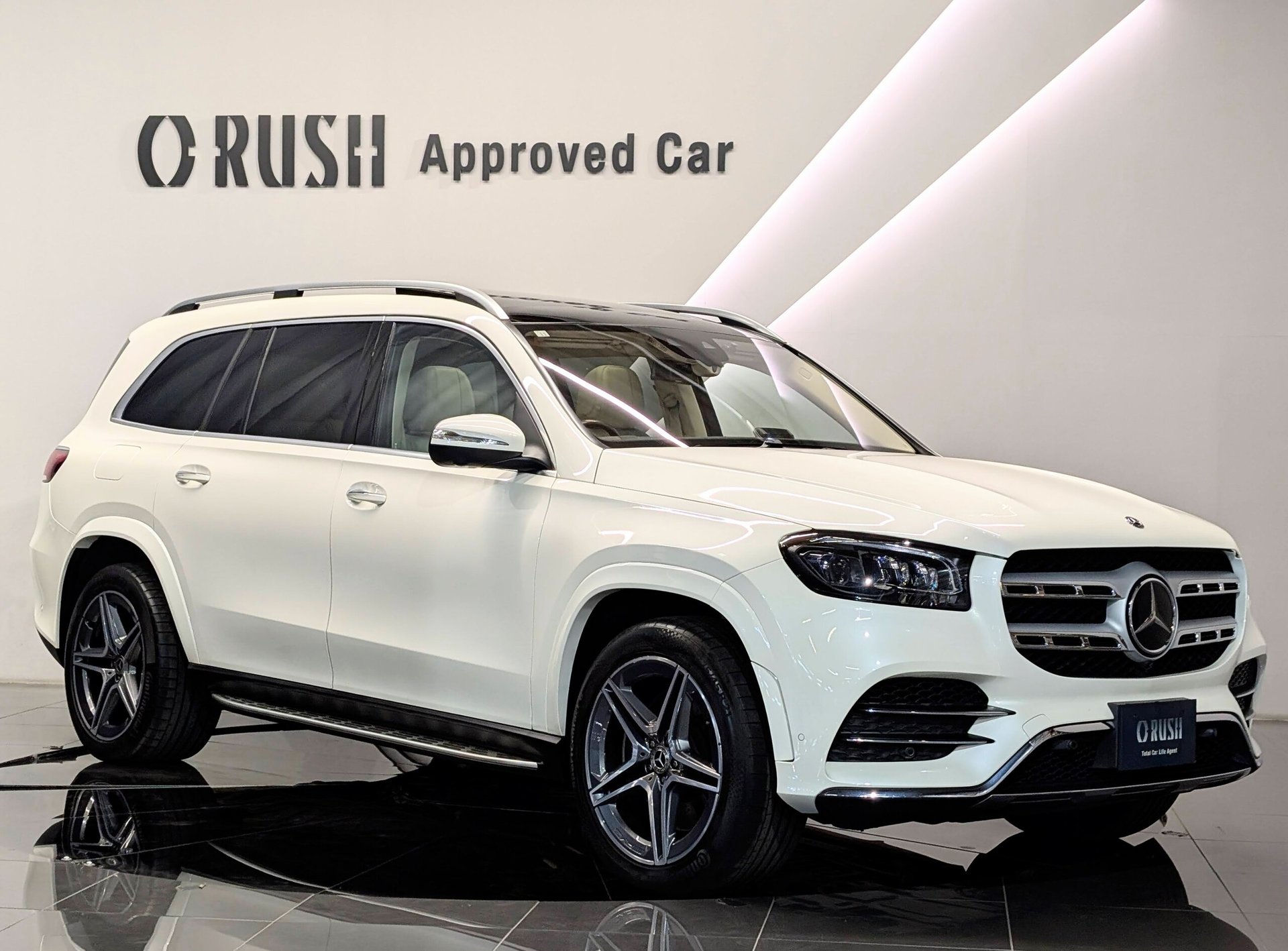 MERCEDES-BENZ GLS - View 1