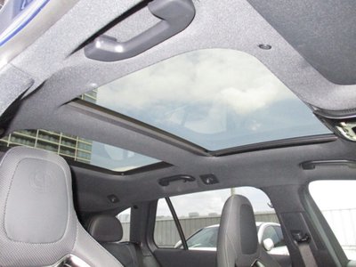صورة مصغرة 22 لـ 2025 Mercedes-BENZ C-CLASS AMG