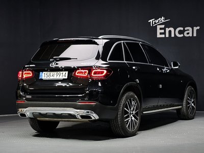 MERCEDES-BENZ GLC - 4