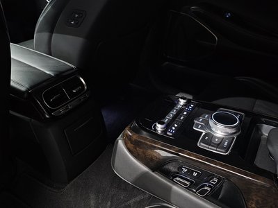 2019 Genesis G90 — миниатюра 24
