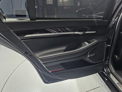 2019 Genesis G90 — миниатюра 15