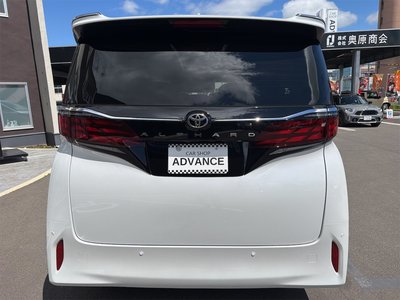 TOYOTA ALPHARD - 9