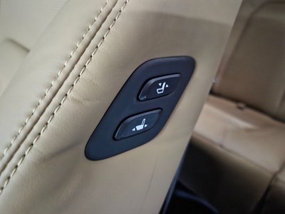 2025 LAND Rover DEFENDER — миниатюра 14
