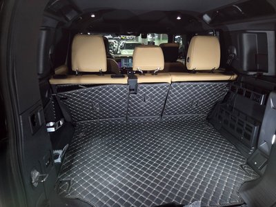 2025 LAND Rover DEFENDER — миниатюра 18