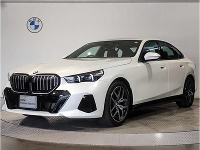 صورة 1 لـ 2024 BMW 5 SERIES