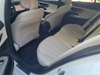 MERCEDES-BENZ E-CLASS - 7