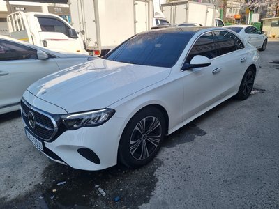 MERCEDES-BENZ E-CLASS - 2