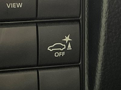 صورة مصغرة 36 لـ 2023 Toyota LAND CRUISER PRADO
