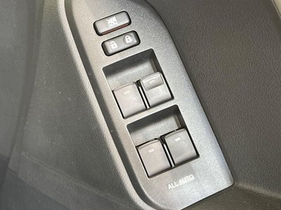 صورة مصغرة 42 لـ 2023 Toyota LAND CRUISER PRADO