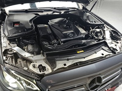 MERCEDES-BENZ E-CLASS - 7