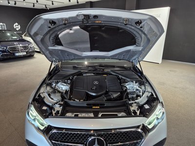 MERCEDES-BENZ E-CLASS - 7