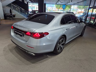 MERCEDES-BENZ E-CLASS - 4