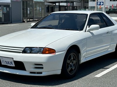 NISSAN SKYLINE GT-R 2.6 4WD - 1